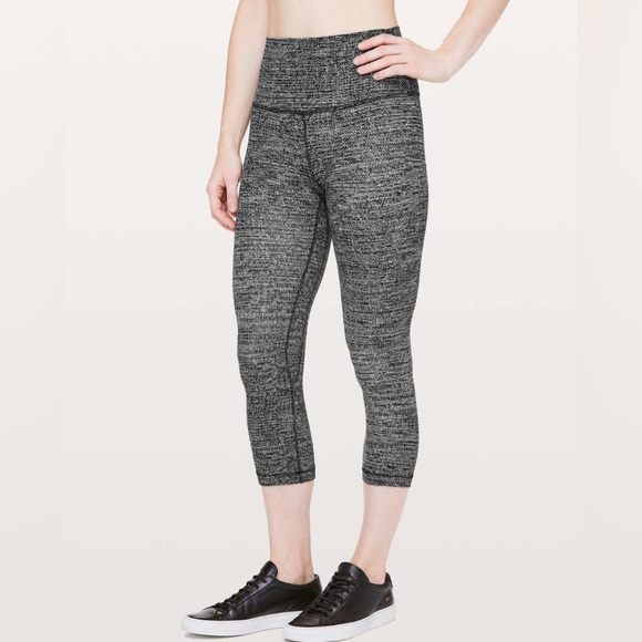 lululemon athletica Pants - Lululemon Align Crop -Twillines Ice Grey Black